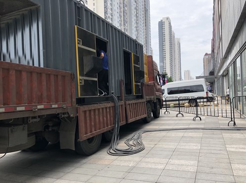 青岛柴油发电机空气滤清器在不同季节的更换周期是否有差异？